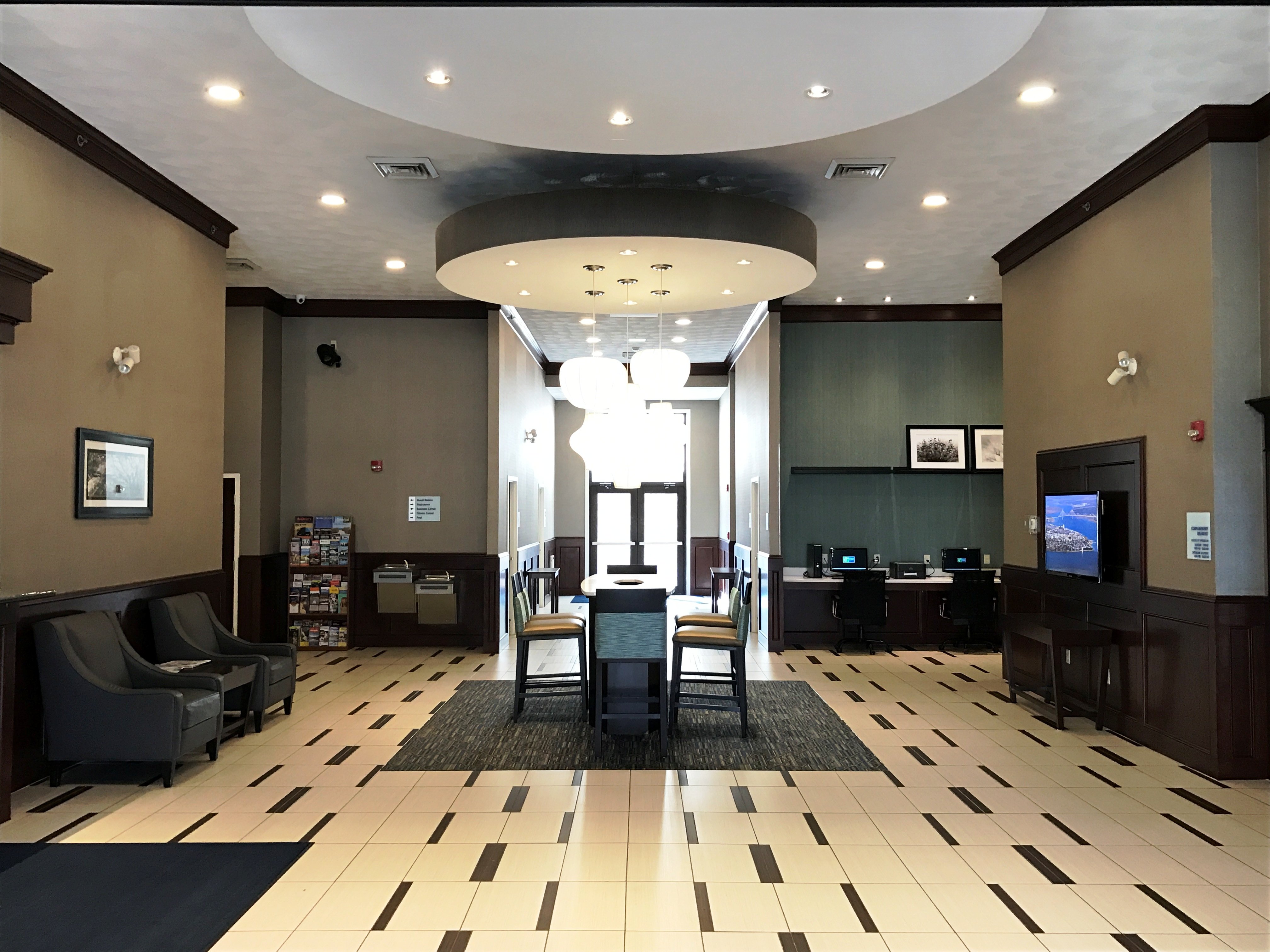 Holiday Inn Express Hotel and Suites Smithfield - Providence 21/22