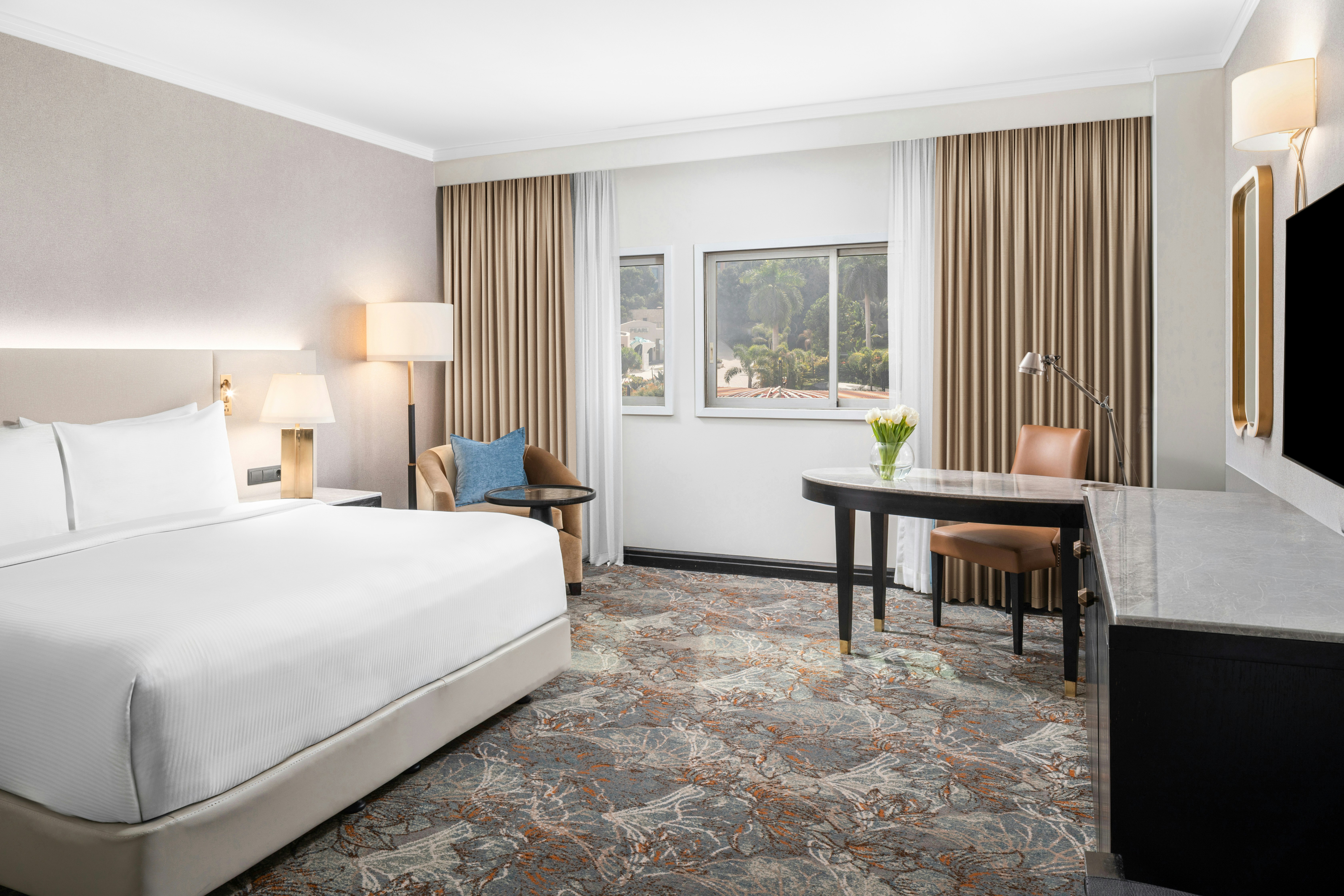 PREMIUM, KING BED