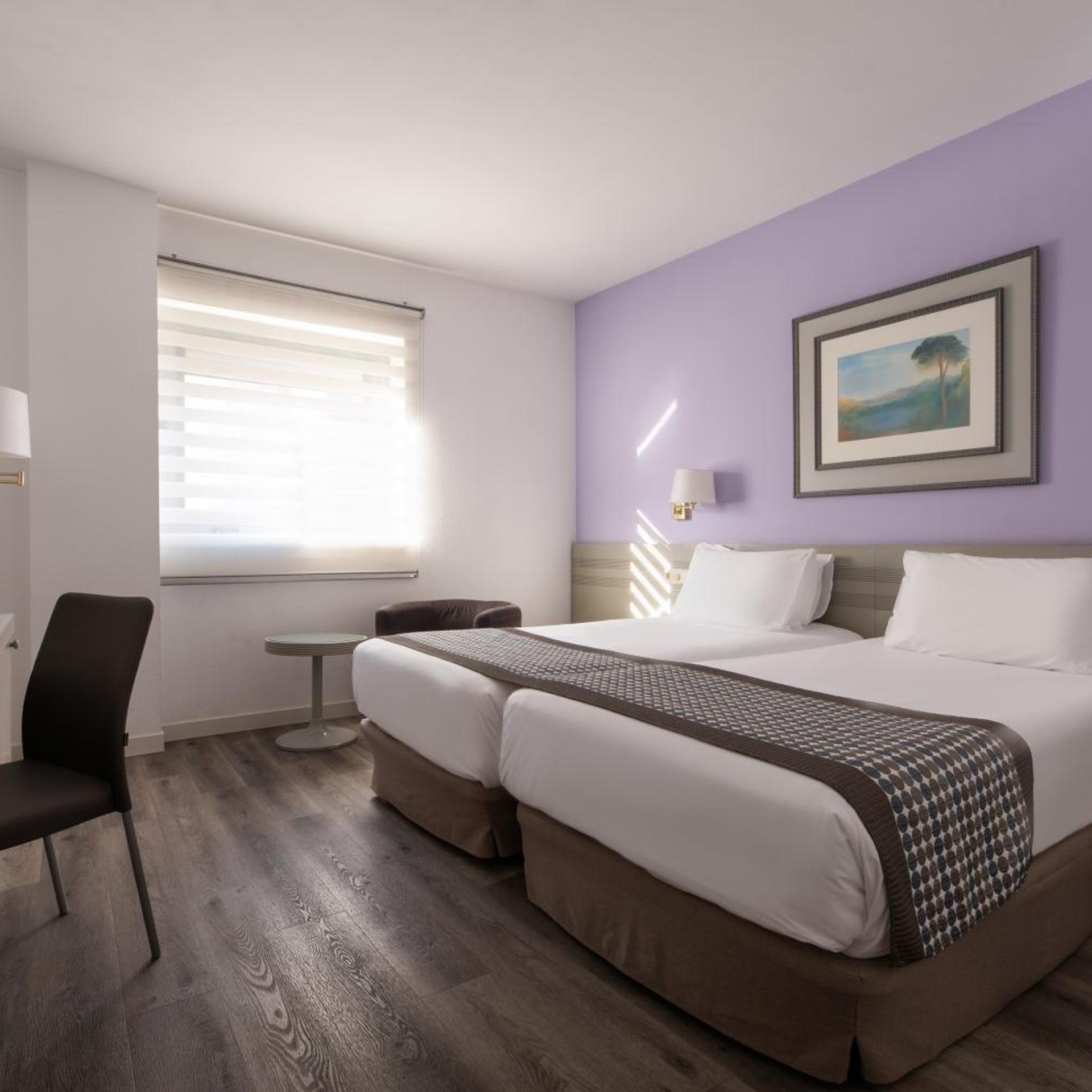 Room, Double or Twin Bed