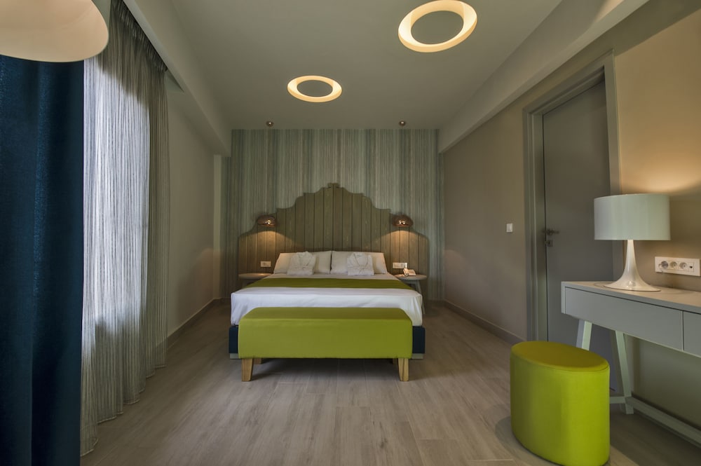 Elia Bettolo Hotel 46/69