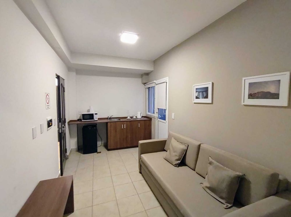 Urquiza Suites Salta 6/15