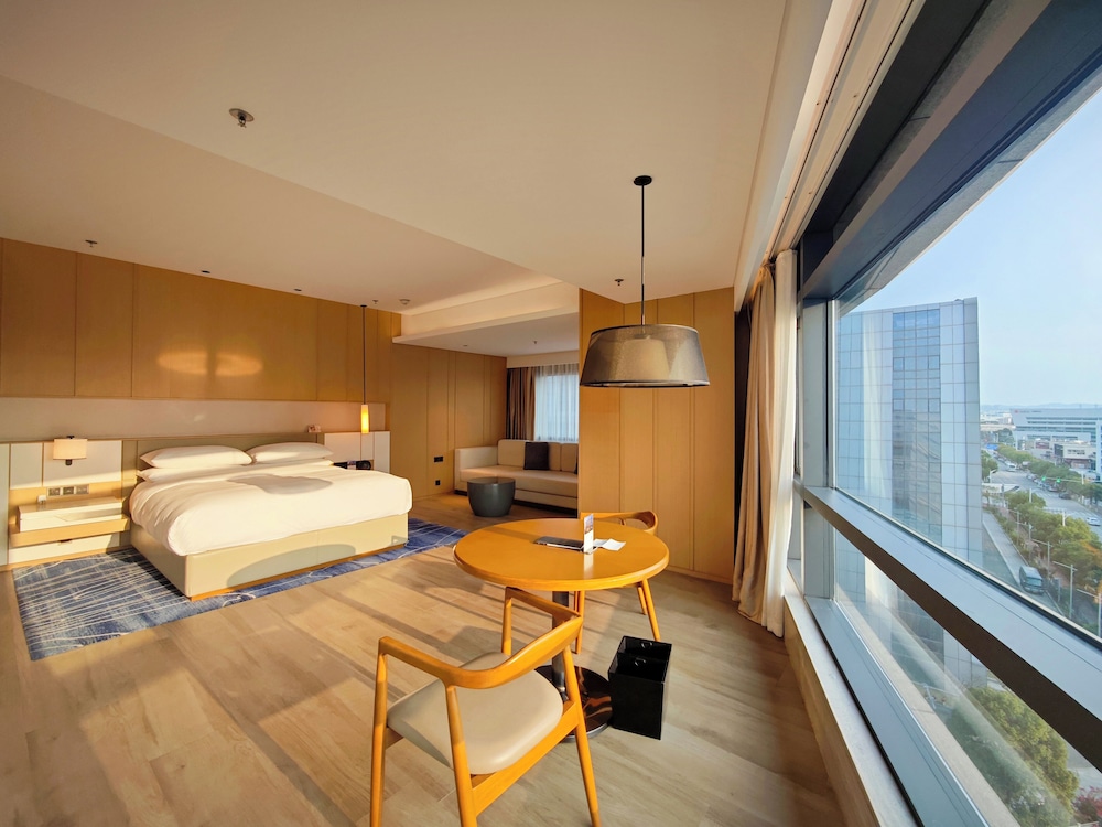 Courtyard by Marriott Xiamen Huli 14/50