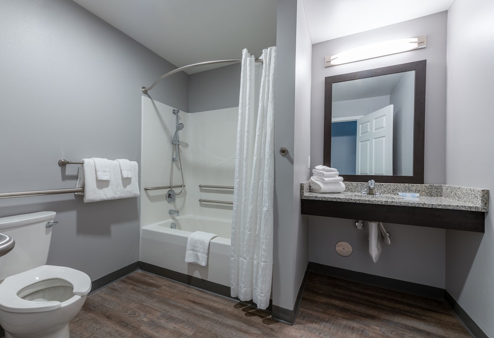 stayAPT Suites Alexandria-Fort Belvoir 9/37