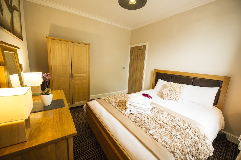 Chester Apartments 17/50