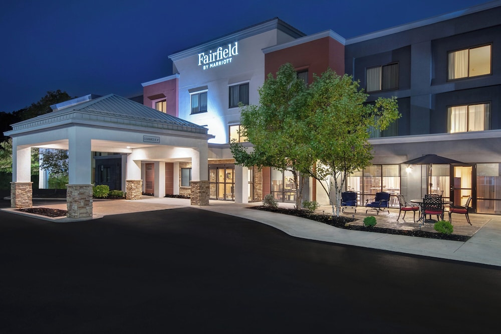 Fairfield Inn Amp Suites By Marriott Rochester West Greece 1/50