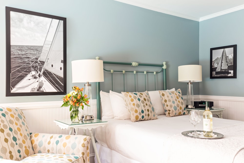 Brass Key Guesthouse - Adults Only 34/67