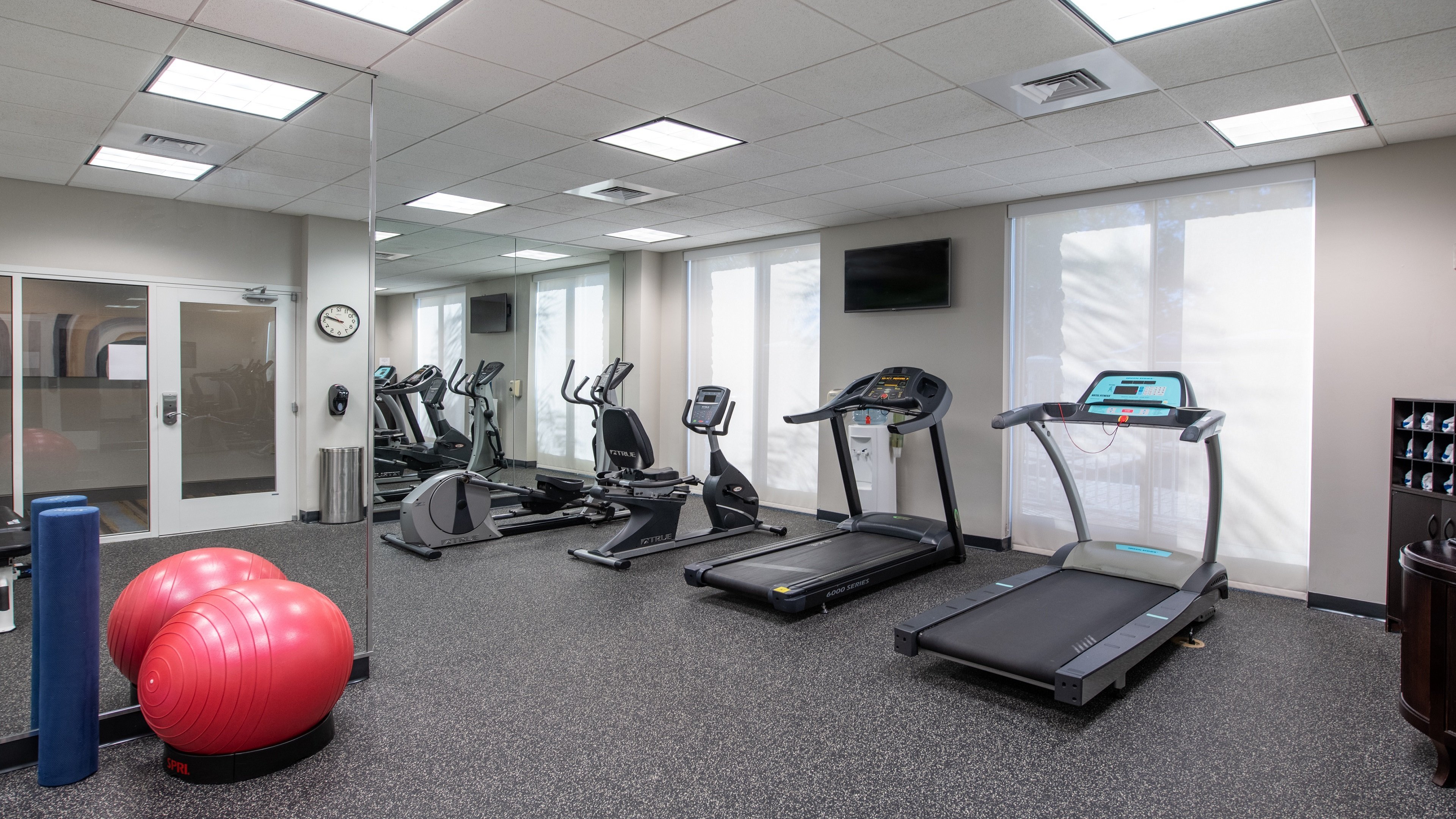 Holiday Inn Hotel And Suites Orange Park 24/55