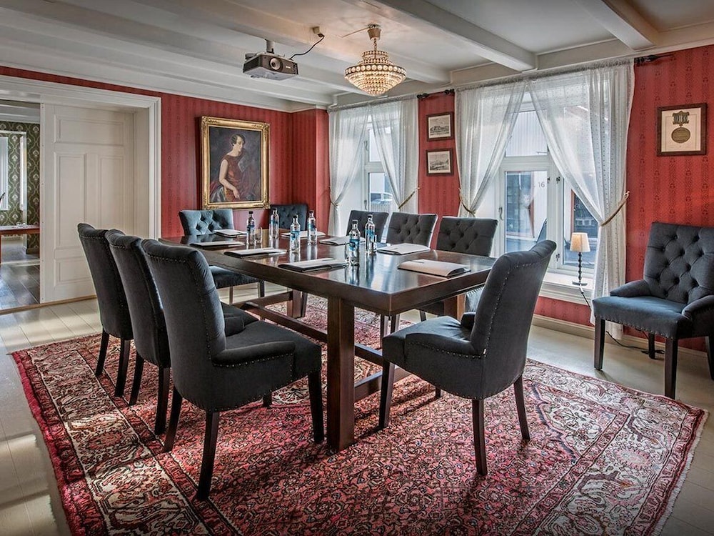 Hotel Kong Carl 47/48