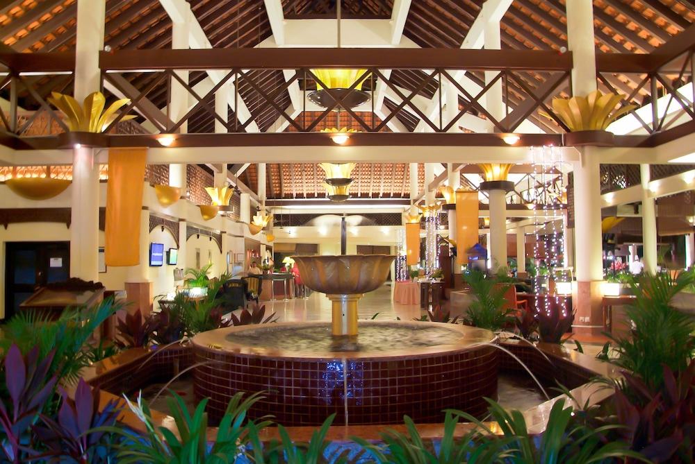 Le Grandeur Palm Resort 10/50
