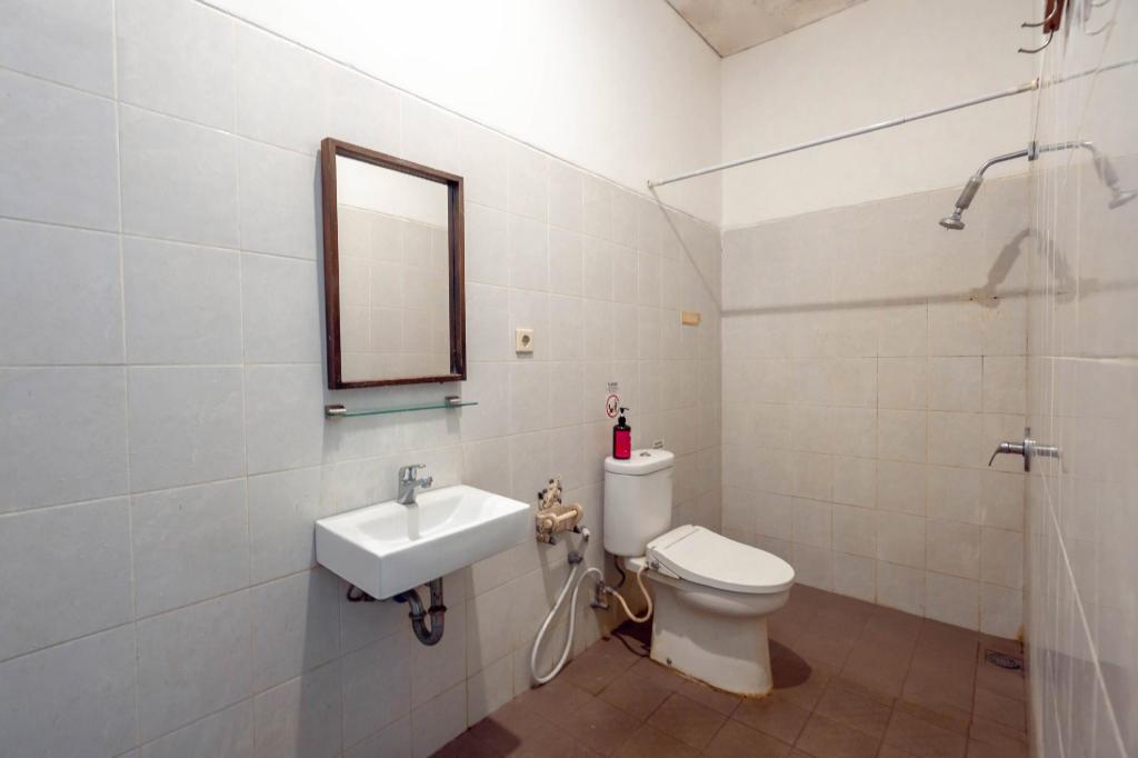 Reddoorz Near Pantai Sanur Bali 42/44