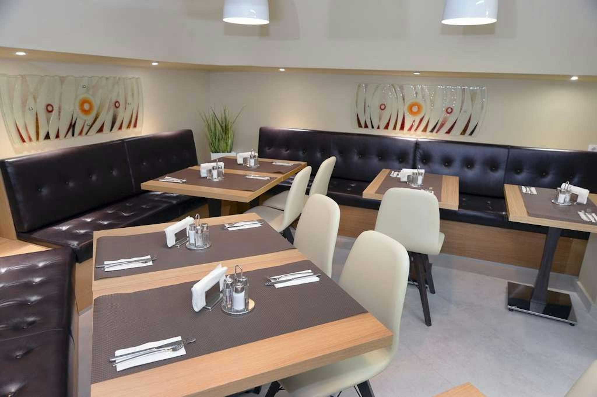 Alexander Square Boutique Hotel 41/55