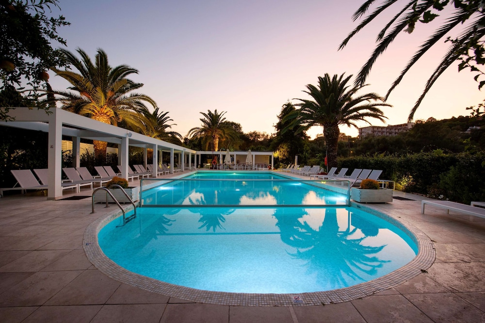 TRYP by Wyndham Corfu Dassia 46/69