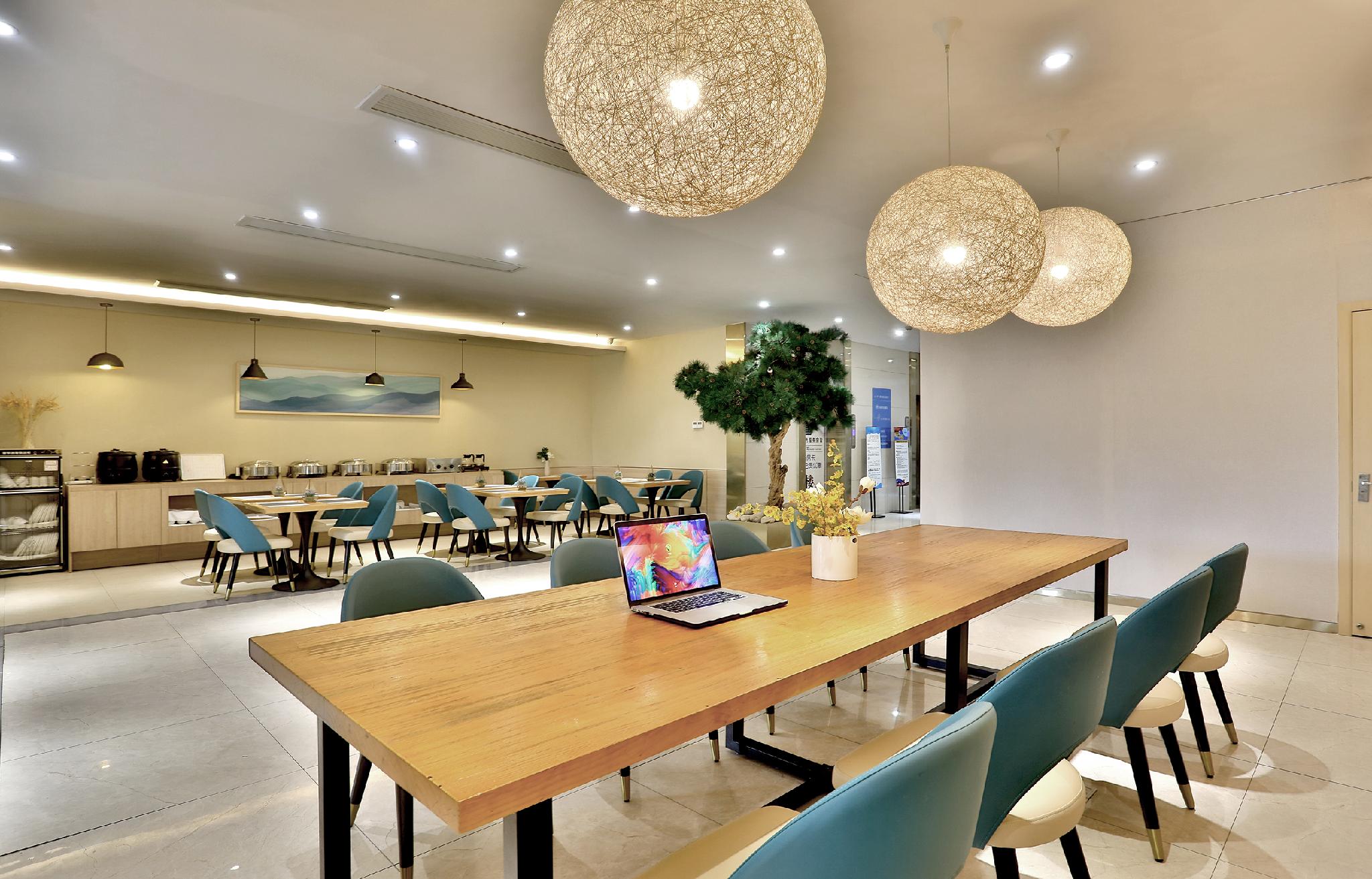 Hanting Hotel (Hangzhou Cuiyuan branch) 38/47