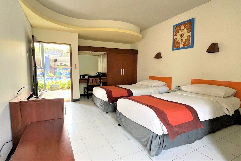 The Yani Hotel 16/57