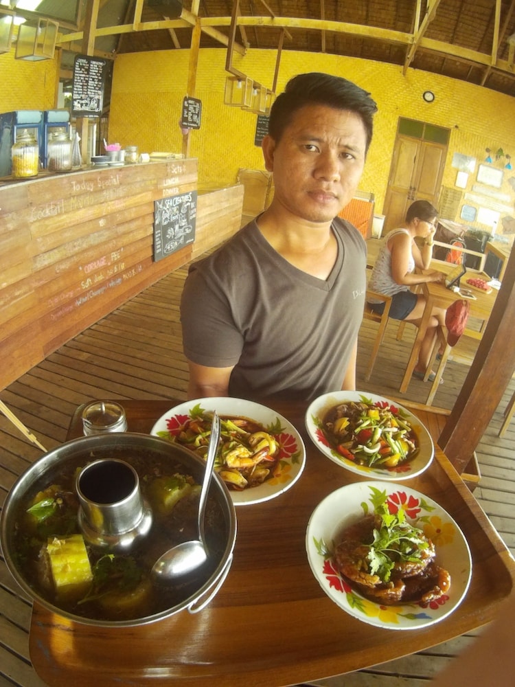 KOH MUNNORK PRIVATE ISLAND 28/50