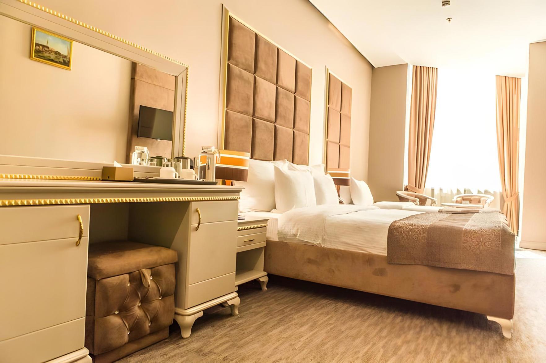 Family, 1 Double and 1 Single Bed