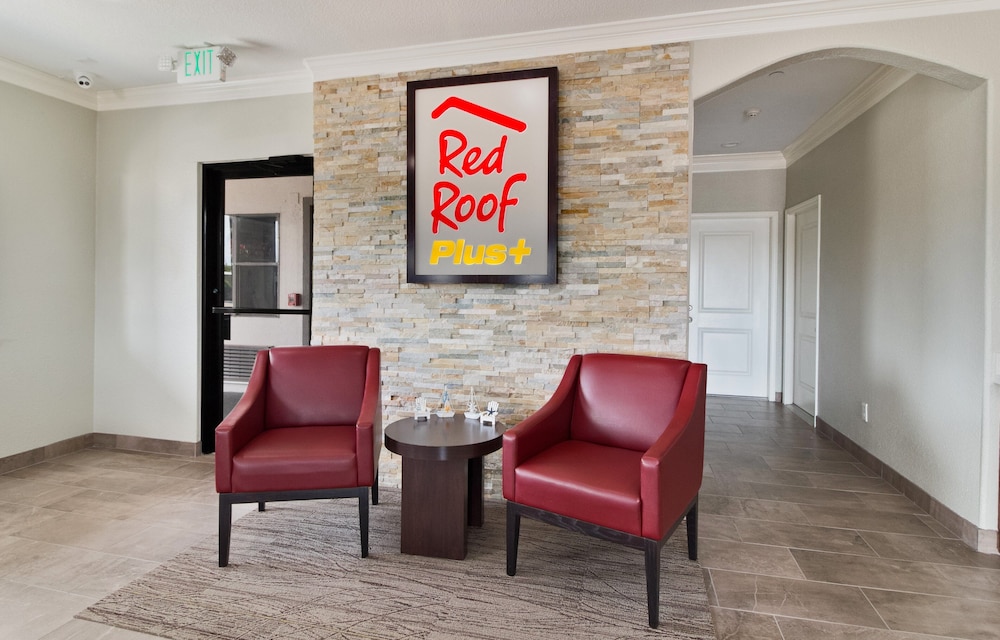 Red Roof PLUS Galveston Beachfront 40/42