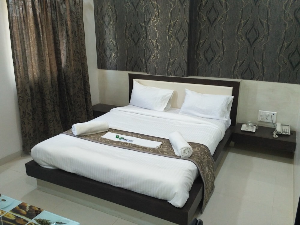 Standard, Double Bed