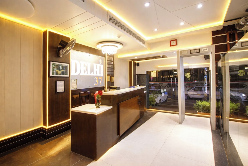 AIRPORT HOTEL DELHI 37 6/64