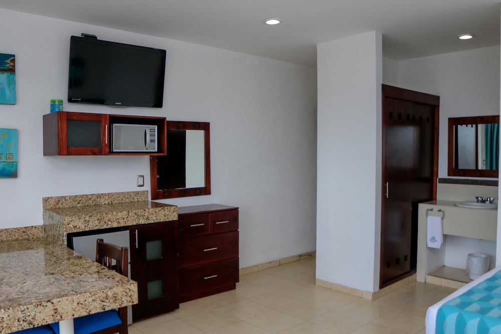 Hotel Playa Linda 36/49