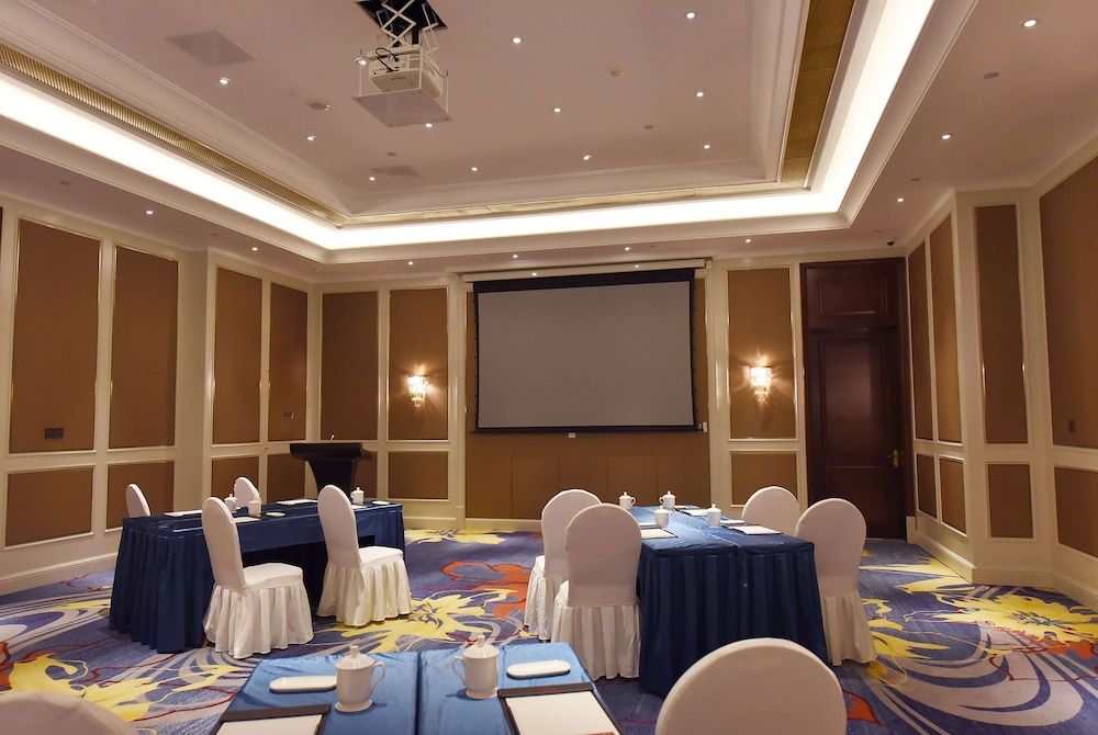 Ramada Plaza By Wyndham Wenzhou 34/36