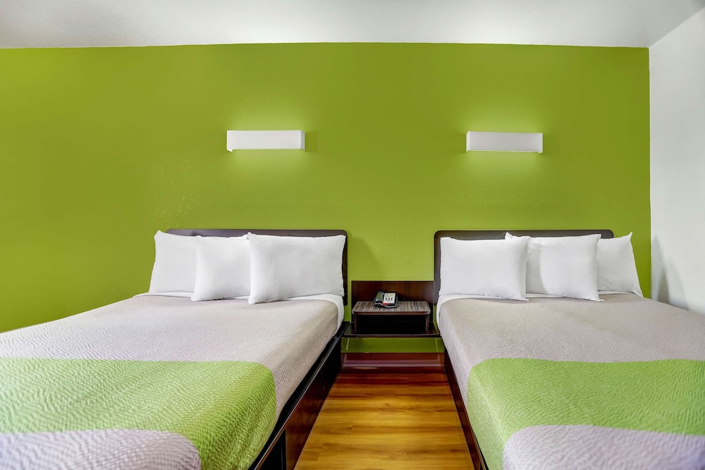Motel6 Moriarty, NM 39/60