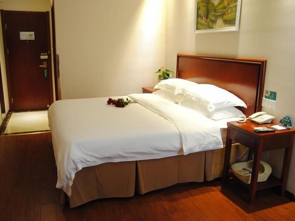 GreenTree Inn Hefei Luyang District North Fuyang Road Luyang Industrial Park Express Hotel 24/41