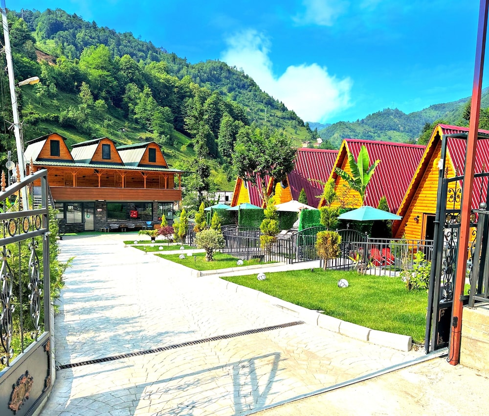 Tabiat Bungalows 40/50