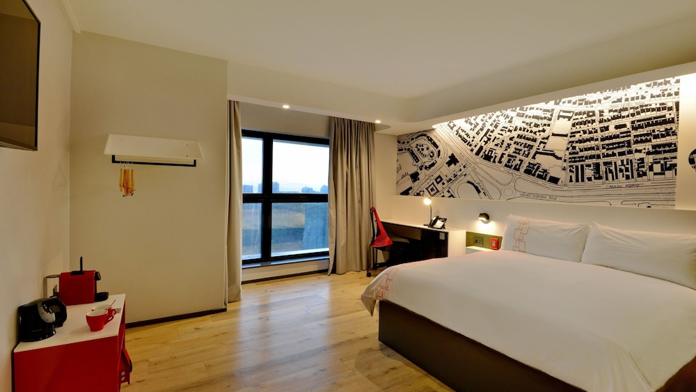 Room at ANEW Hotel Green Point Cape Town, CAPE TOWN - WESTERN CAPE