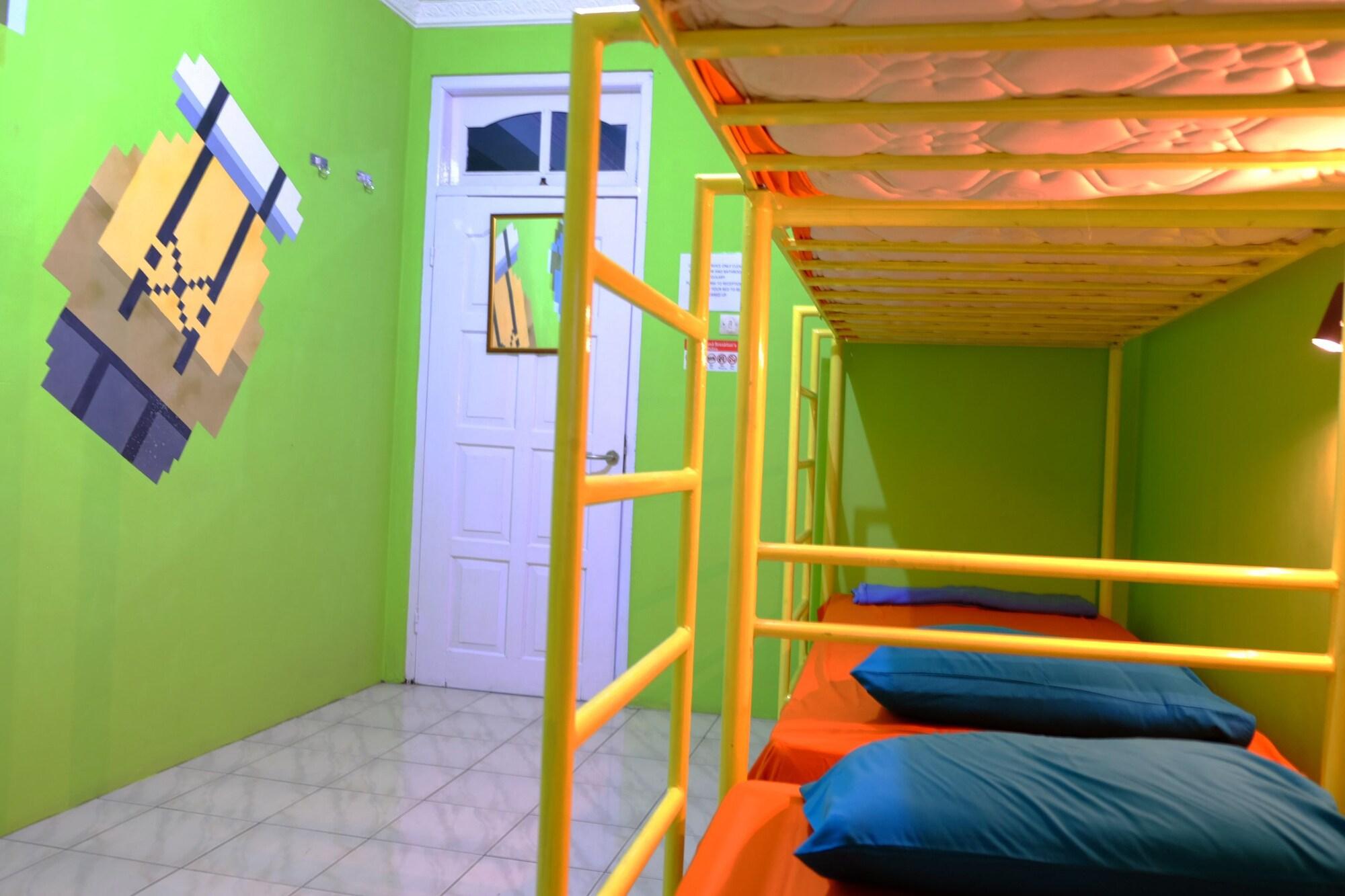 Bunk Bed And Breakfast 10/17