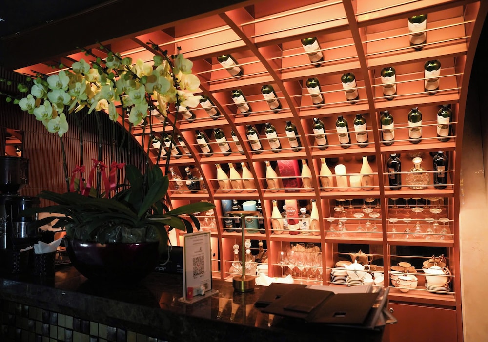 Golden Silk Boutique Hotel in HANOI