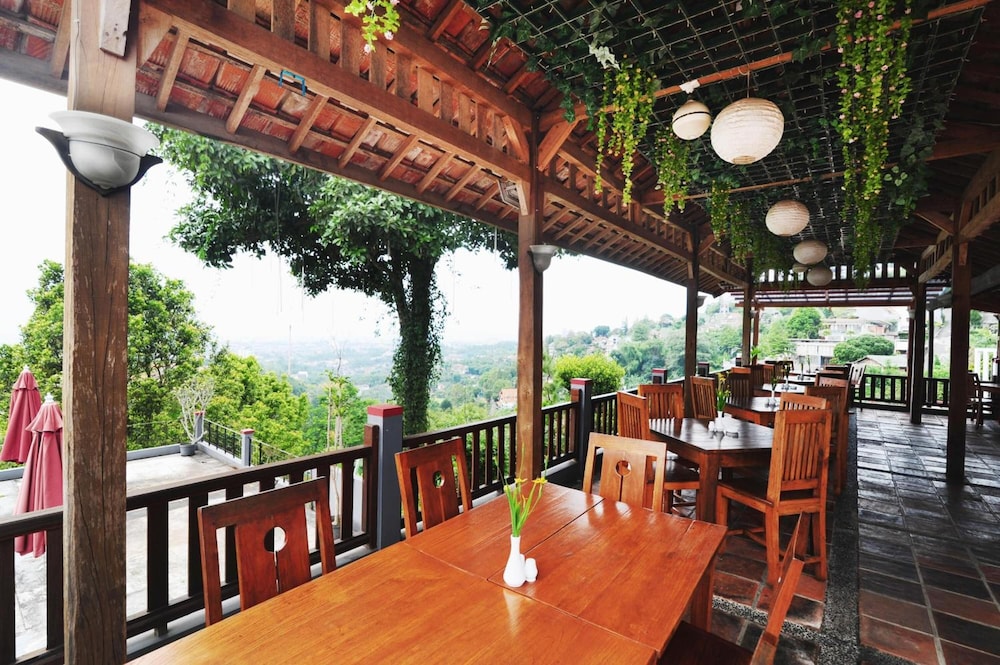 Dago Highland Resort 25/35