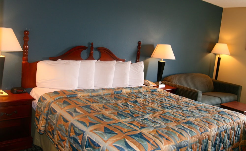 Days Inn by Wyndham Lafayette Scott 16/22