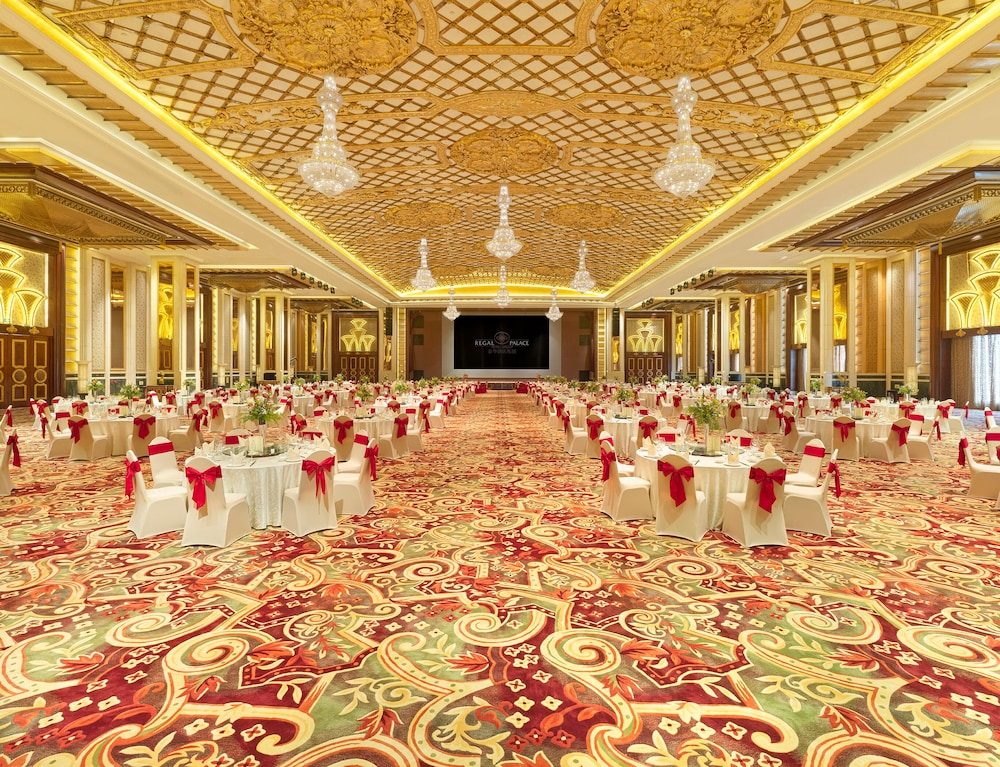Regal Palace Hotel 42/51