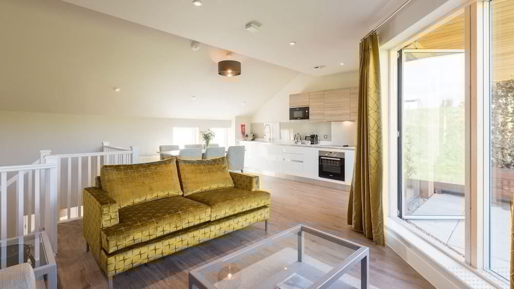Beech House 4/74