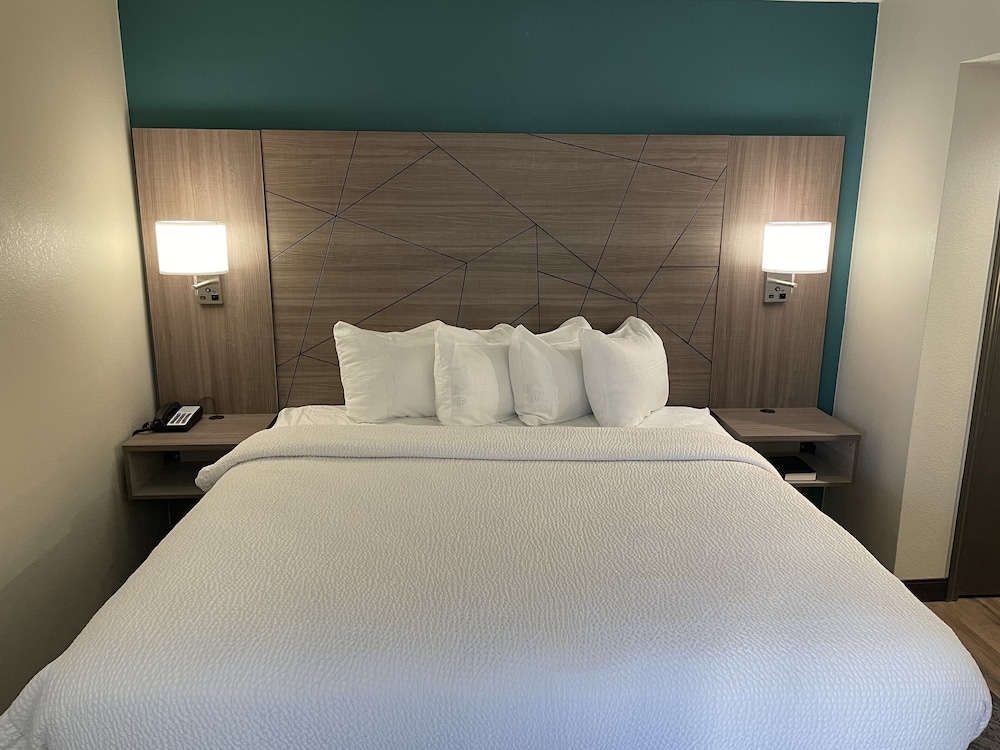 Best Western Fishkill Inn and Suites 17/53