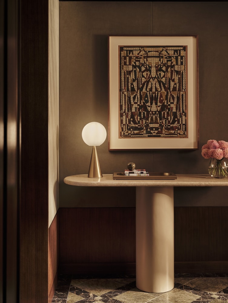 The Chancery Rosewood 7/49