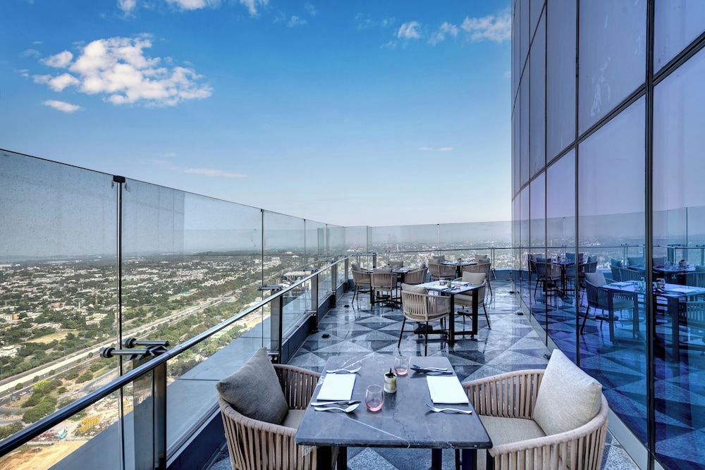 Movenpick Hotel Centaurus 50/62