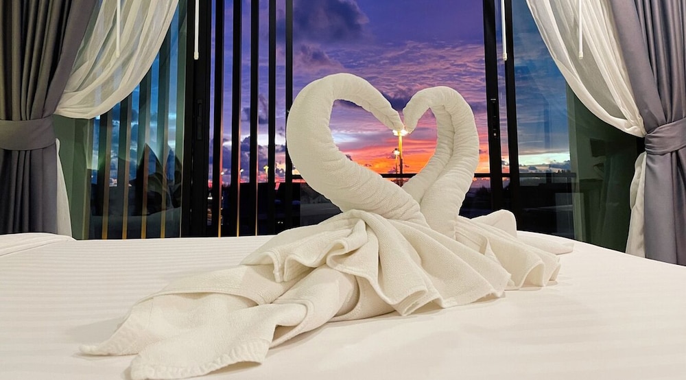 Louis' Runway View Hotel - SHA Extra Plus 25/37