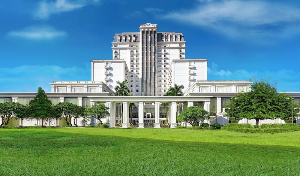 Indochine Palace 69/70