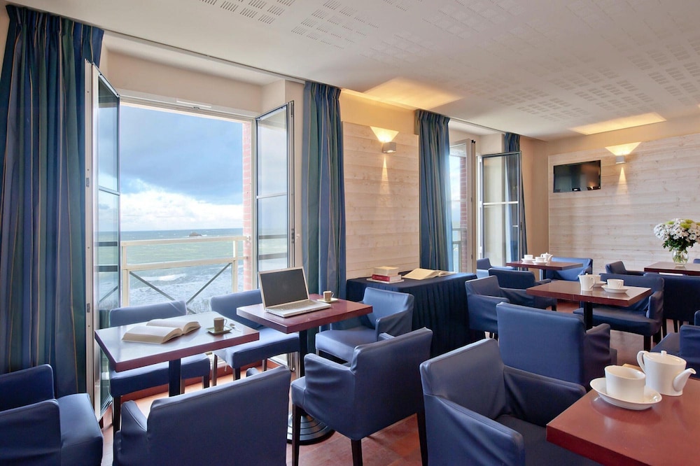 RESIDENCE REINE MARINE 42/71