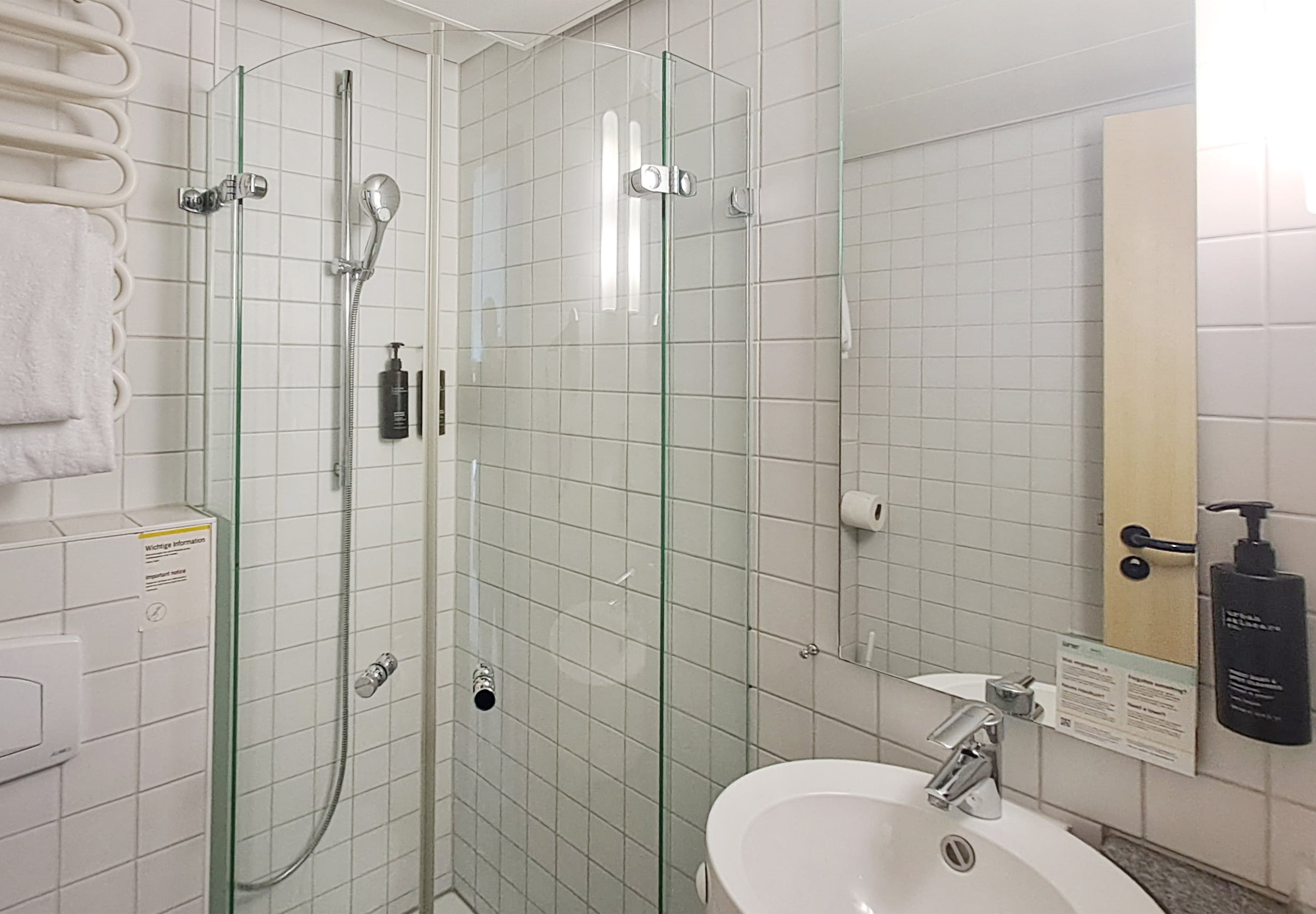 Akademiehotel Kiel 83/83