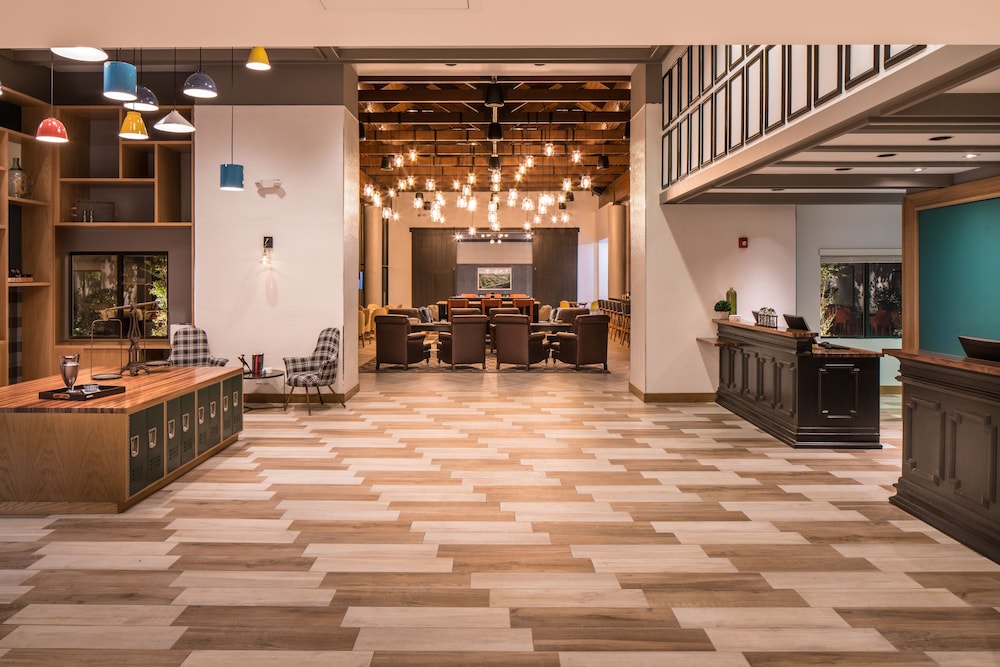 Doubletree By Hilton Gainesville 9/61
