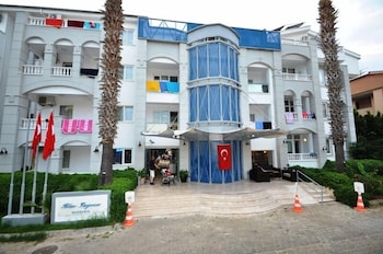 Two Seas Hotel 43/50