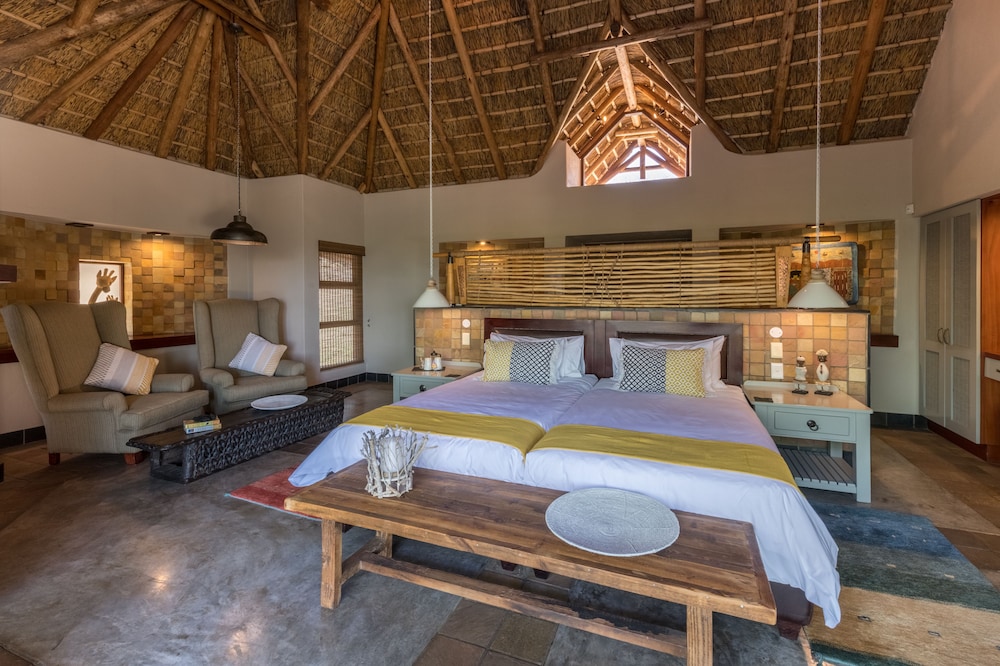 Likweti Lodge 12/45