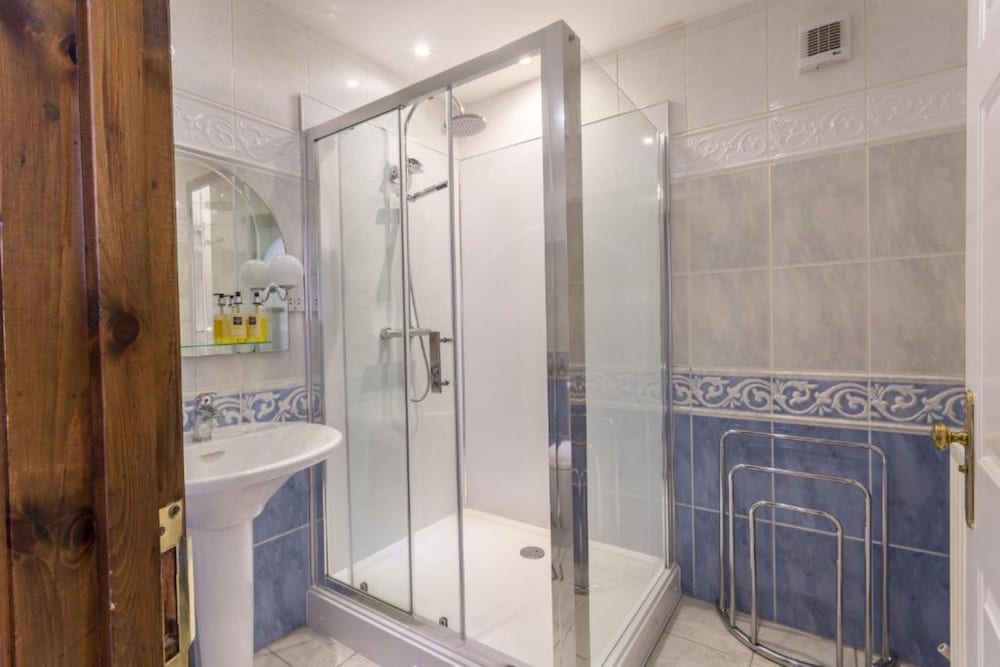 Embleton Spa Hotel 47/50