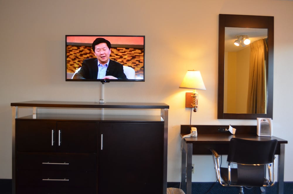 Royal Plaza Inn Indio 43/61