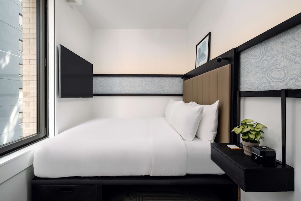 Arlo Midtown 21/47