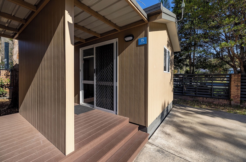 BLUE DOLPHIN HOLIDAY RESORT 1/50