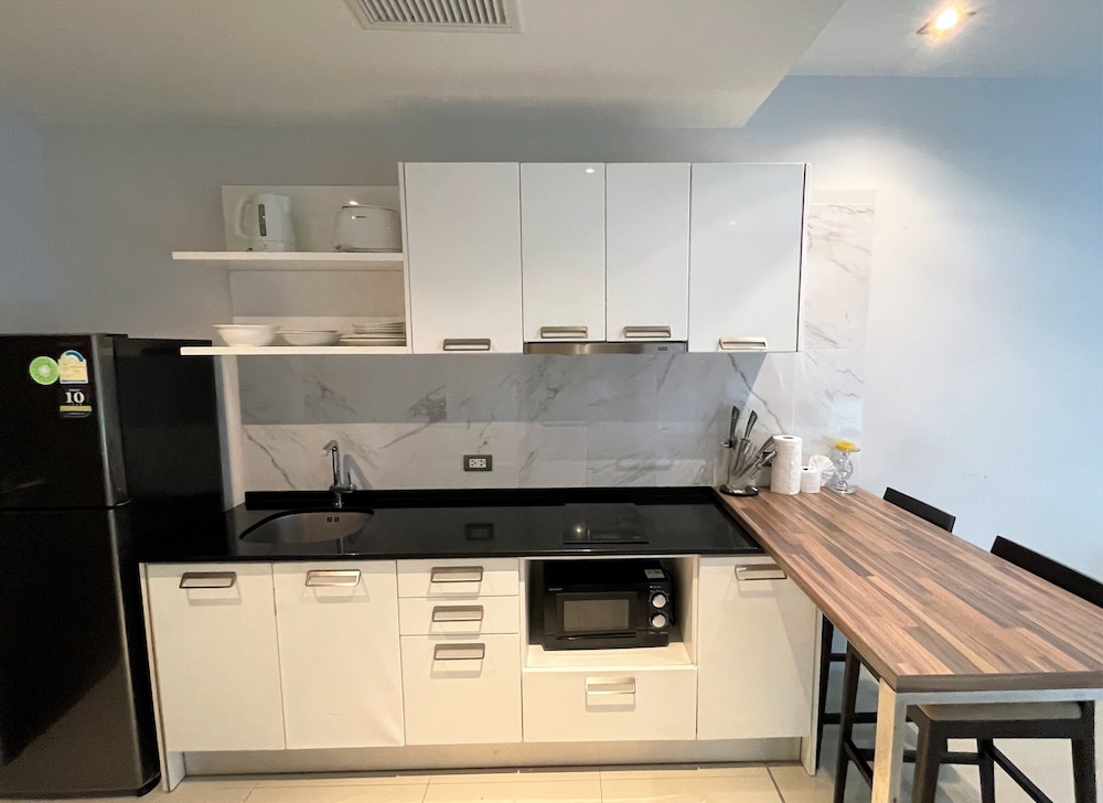 Emerald Terrace Condominium Resort 8/71